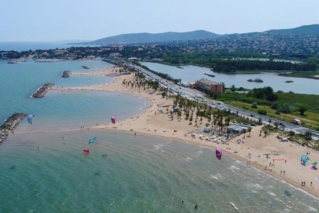 F2 4 Pers 5Min Commerce Plages Saint Aygulf Ngoại thất bức ảnh